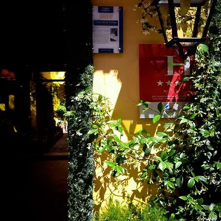 De La Tulipe Hotel