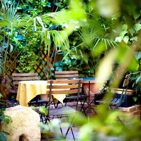 De La Tulipe 3* París