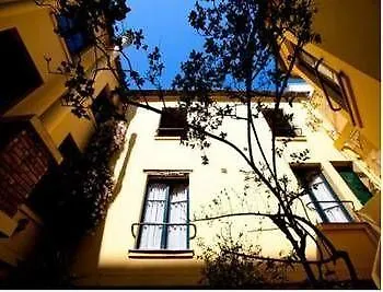 De La Tulipe מלון