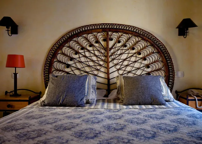 מלון De La Tulipe 3*