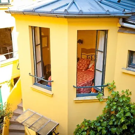 De La Tulipe Hotel 3*