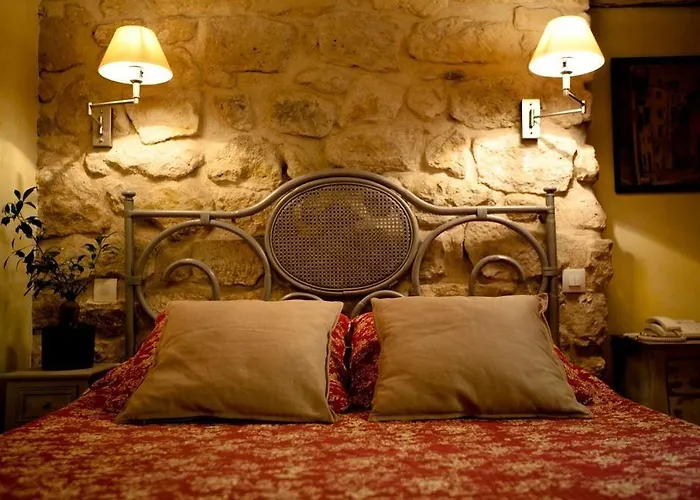 De La Tulipe Hotel 3*